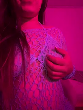 LilPeachyPie online show from March 2026 07:53:01 PM