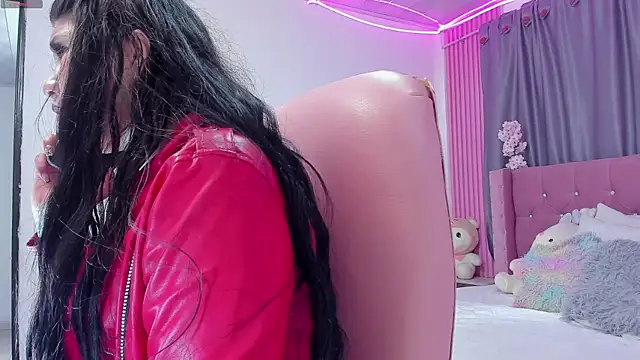 Nayla-Mouna online show from February 2026 07:53:01 PM