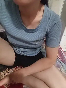 Snapshot of Phinminlisa chatting on June 2026 02:59:02 PM Phinminlisa online show from June 2026 02:59:02 PM