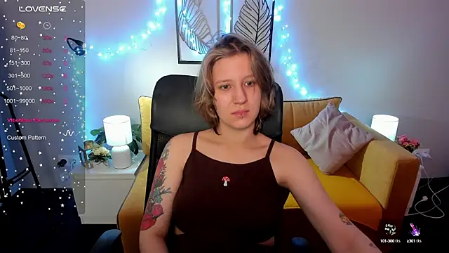 Hailey Foxy online show from October 2025 08:47:02 AM