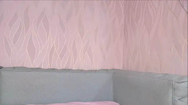 Snapshot of mia_scot chatting on September 2025 11:57:01 AM mia scot online show from September 2025 11:57:01 AM