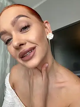 LittleFox    online show from September 2025 06:29:02 AM