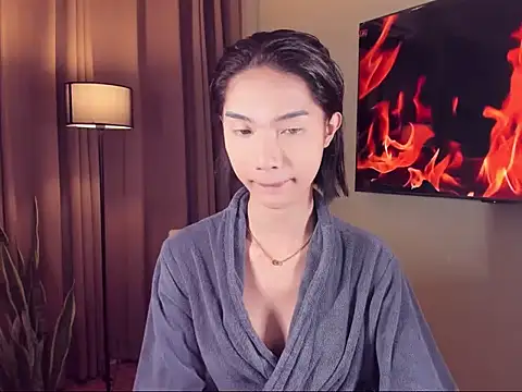 yourladycess  online show from September 2025 03:00:02 PM