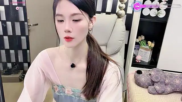 Yueyue-MM online show from June 2026 02:10:02 PM