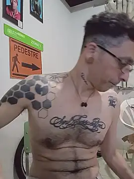 dinho carioca online show from December 2025 12:43:01 PM