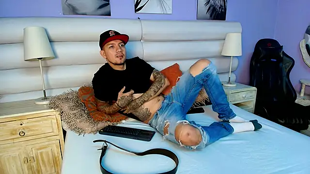 Snapshot of Dante_Flamee chatting on February 2026 01:26:02 PM Dante Flamee online show from February 2026 01:26:02 PM