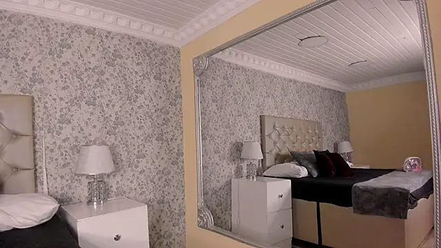 AlahiaJoness online show from September 2025 03:11:01 AM