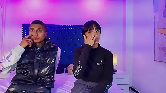 Damian and roxanne online show from April 2026 12:38:02 PM