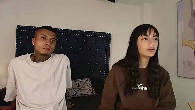 Snapshot of Damian_and_roxanne chatting on July 2026 12:36:02 PM Damian and roxanne online show from July 2026 12:36:02 PM