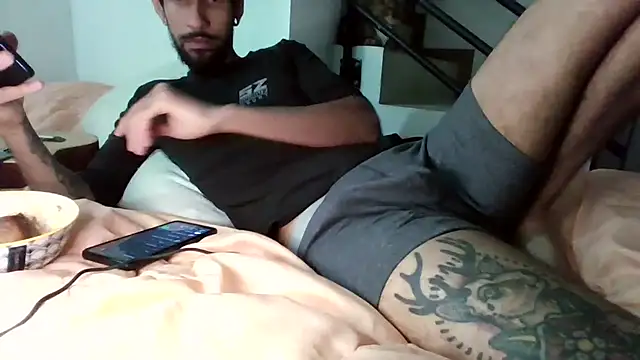 Snapshot of Alejandro92_cali chatting on February 2026 02:21:02 AM Alejandro92 cali online show from February 2026 02:21:02 AM