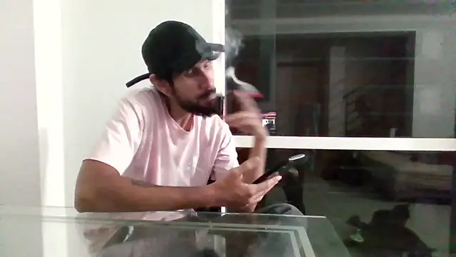 Snapshot of Alejandro92_cali chatting on February 2026 03:28:02 AM Alejandro92 cali online show from February 2026 03:28:02 AM