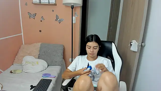 valerihouse online show from December 2024 12:52:01 AM