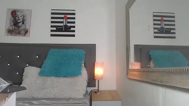 madison  love  online show from October 2025 07:22:01 PM