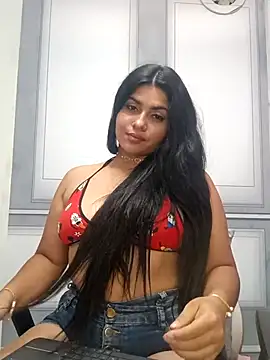 Snapshot of Scarleth_horny chatting on October 2025 10:13:02 AM Scarleth horny online show from October 2025 10:13:02 AM