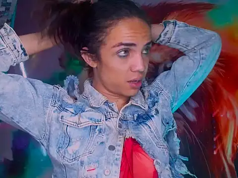 Cristal Gem1 online show from October 2025 06:06:01 PM