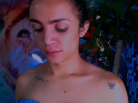 Cristal Gem1 online show from November 2025 02:01:02 AM