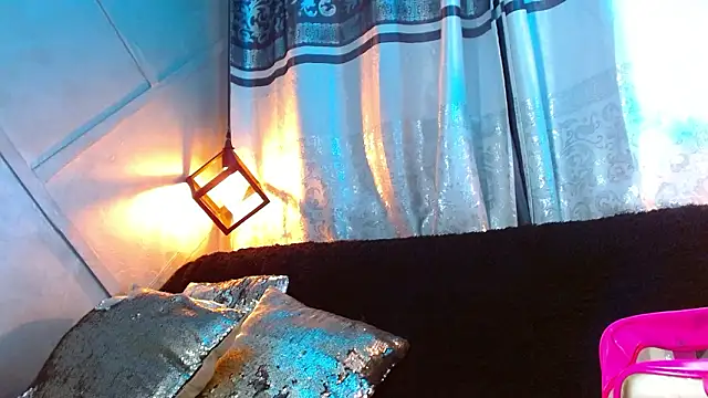 Snapshot of Cristal_Gem1 chatting on February 2026 12:22:02 PM Cristal Gem1 online show from February 2026 12:22:02 PM