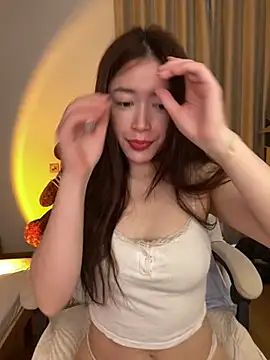 Snapshot of MoLi0066 chatting on March 2026 02:14:02 AM MoLi0066 online show from March 2026 02:14:02 AM