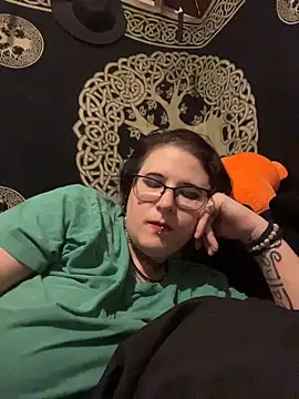 Harleesinn online show from November 2025 05:28:02 AM