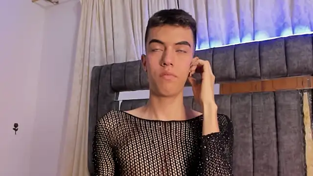 Snapshot of dylan_202520_ chatting on September 2025 11:35:01 AM dylan 202520 online show from September 2025 11:35:01 AM