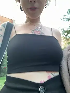 Mimiumuy online show from September 2025 03:23:01 PM