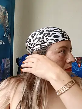 Hannah-colx online show from July 2026 04:02:01 PM