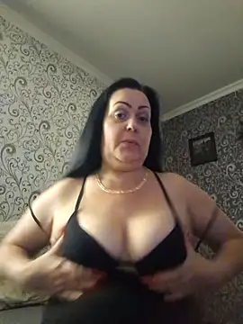 430LekaLove online show from September 2025 11:46:02 AM