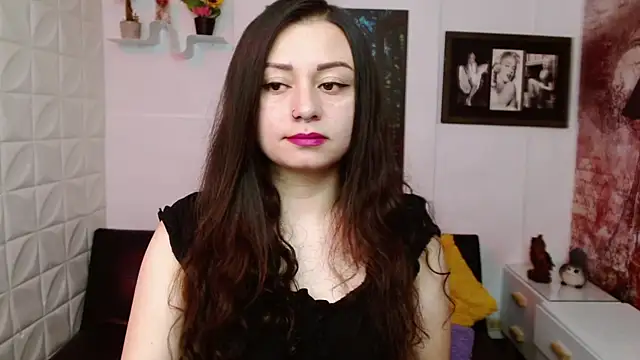 Eva Roussell online show from April 2026 02:07:02 PM