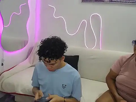 Snapshot of brutal_dirty_sex chatting on October 2025 09:24:01 PM brutal dirty sex online show from October 2025 09:24:01 PM