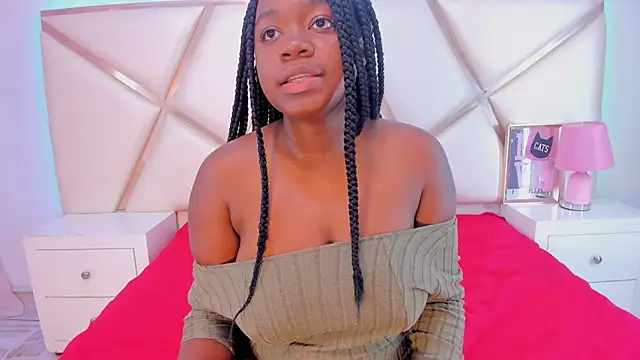 SulyClarck online show from October 2025 08:06:02 PM