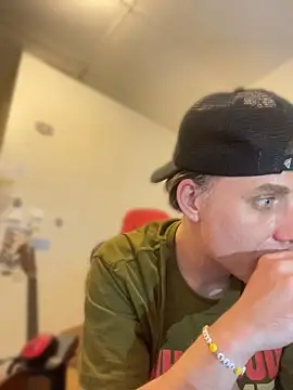 NicPolaris online show from April 2026 07:06:02 PM