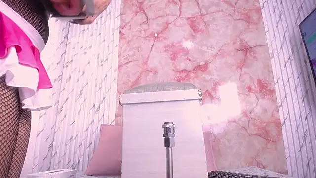 Georgina Astor online show from November 2025 04:17:02 AM