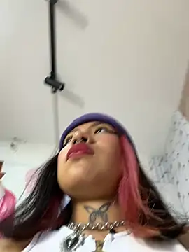 Georgina Astor online show from March 2026 01:22:01 AM