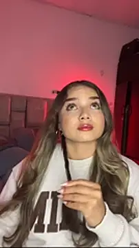 AnnyLopezzz  online show from February 2026 06:31:01 AM