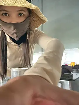 Yumii 09 online show from January 2026 01:42:01 AM