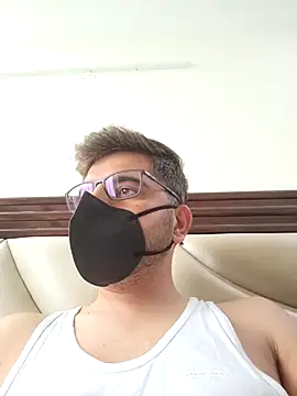 Snapshot of LoveGuruRA chatting on September 2025 03:44:01 AM LoveGuruRA online show from September 2025 03:44:01 AM