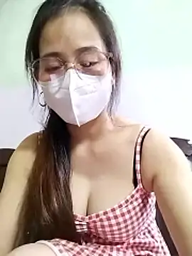 Snapshot of HELEN686 chatting on October 2025 05:23:02 PM HELEN686 online show from October 2025 05:23:02 PM