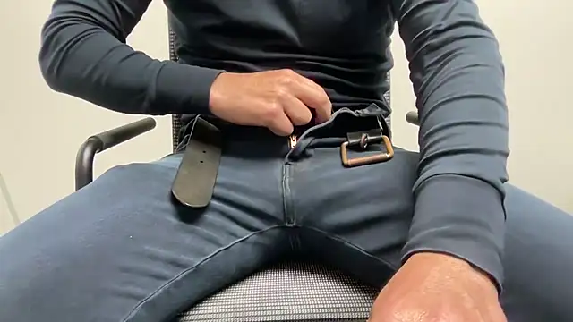 harrys74 online show from October 2025 04:22:01 PM