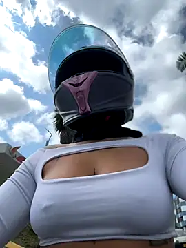 AlannaEvons online show from November 2025 07:03:01 PM