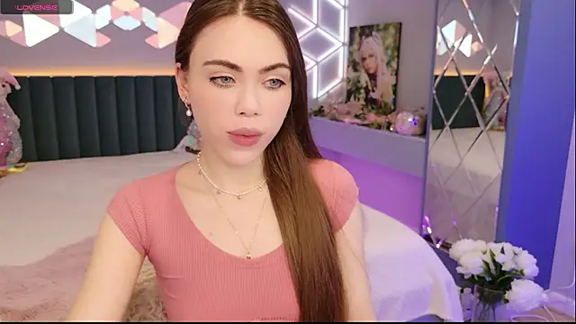 MimiFors online show from April 2026 07:16:01 PM