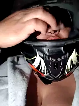 -Mia1 online show from September 2025 11:26:01 PM