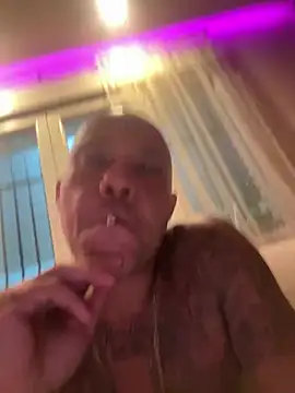Snapshot of gitanomadrid chatting on July 2026 12:29:02 AM gitanomadrid online show from July 2026 12:29:02 AM