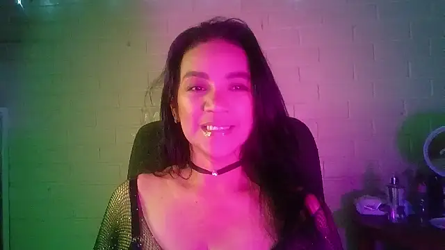MiiaVelasquez online show from July 2026 04:48:01 AM