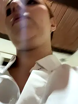 CoraVibes online show from October 2025 11:44:02 AM