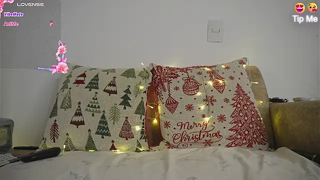 Roxybeautyy online show from February 2026 09:30:02 AM