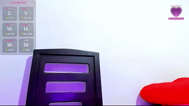 Snapshot of woman_rosse chatting on October 2025 03:01:02 AM woman rosse online show from October 2025 03:01:02 AM