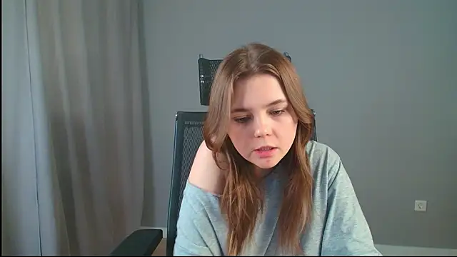 LeksaLove online show from April 2026 08:14:01 PM