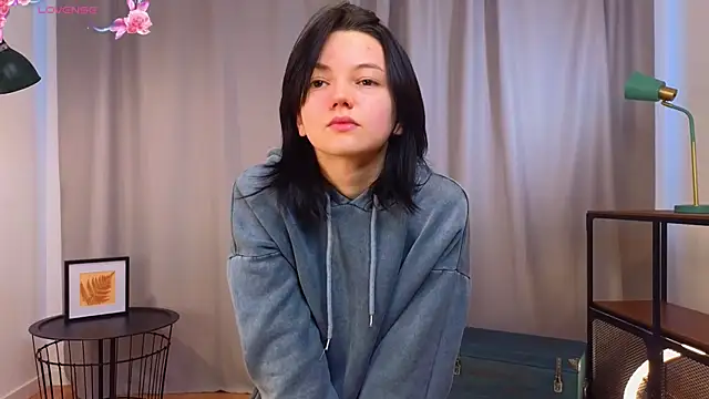 PamilaGrassle online show from September 2025 04:06:01 AM