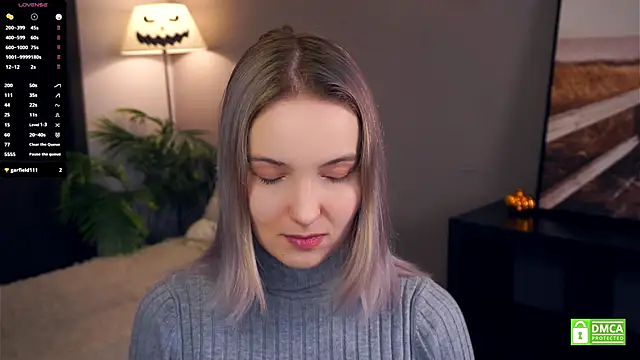 HongTomczak online show from November 2025 07:30:02 AM