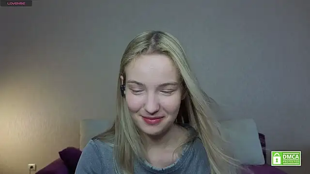 HongTomczak online show from July 2026 07:45:01 AM